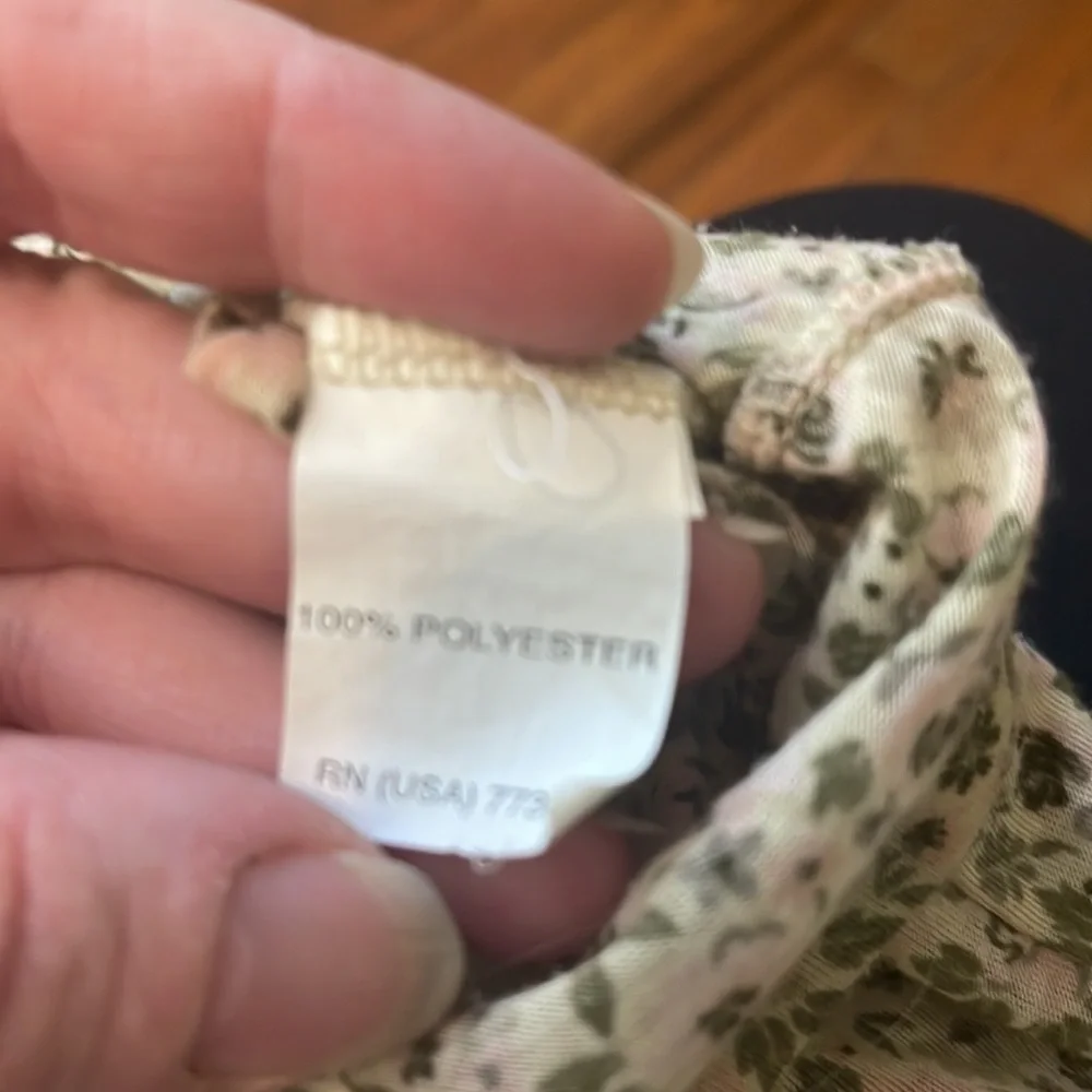 Zara Collection ladies floral long sleeve top. Size large. - Picture 8 of 8